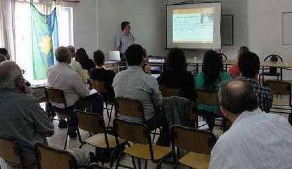 Capacitaci�n regional sobre medio ambiente en Balcarce
