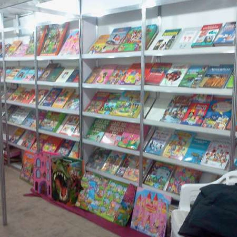 Desde el mircoles se realiza la Feria del Libro en Chilecito