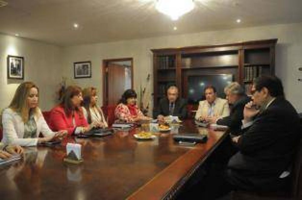 El ministro defendi� el �ltimo presupuesto del alperovichismo