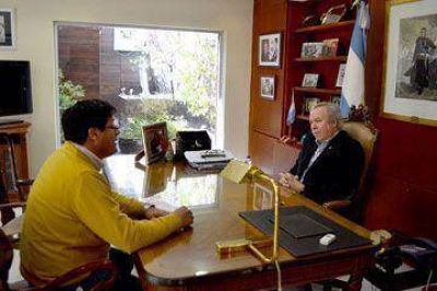 Peralta recibi� al diputado Miguel Guanes