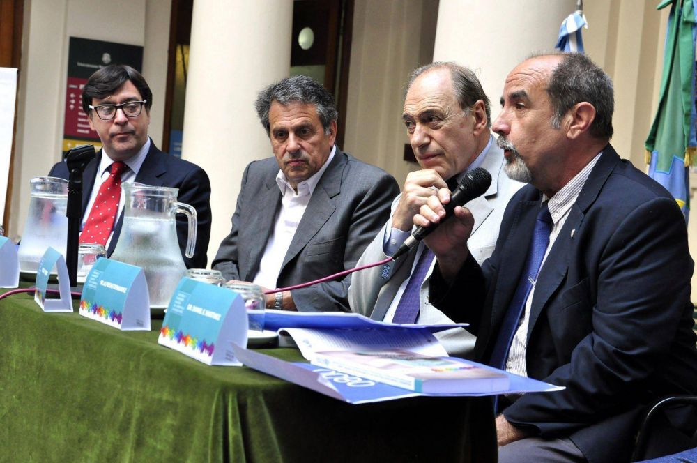 UNLP: Zaffaroni present un informe sobre delitos dolosos