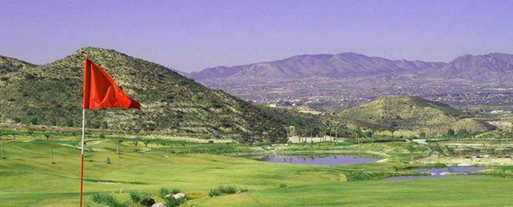 Urtubey quiere donar tierras para un campo de golf 