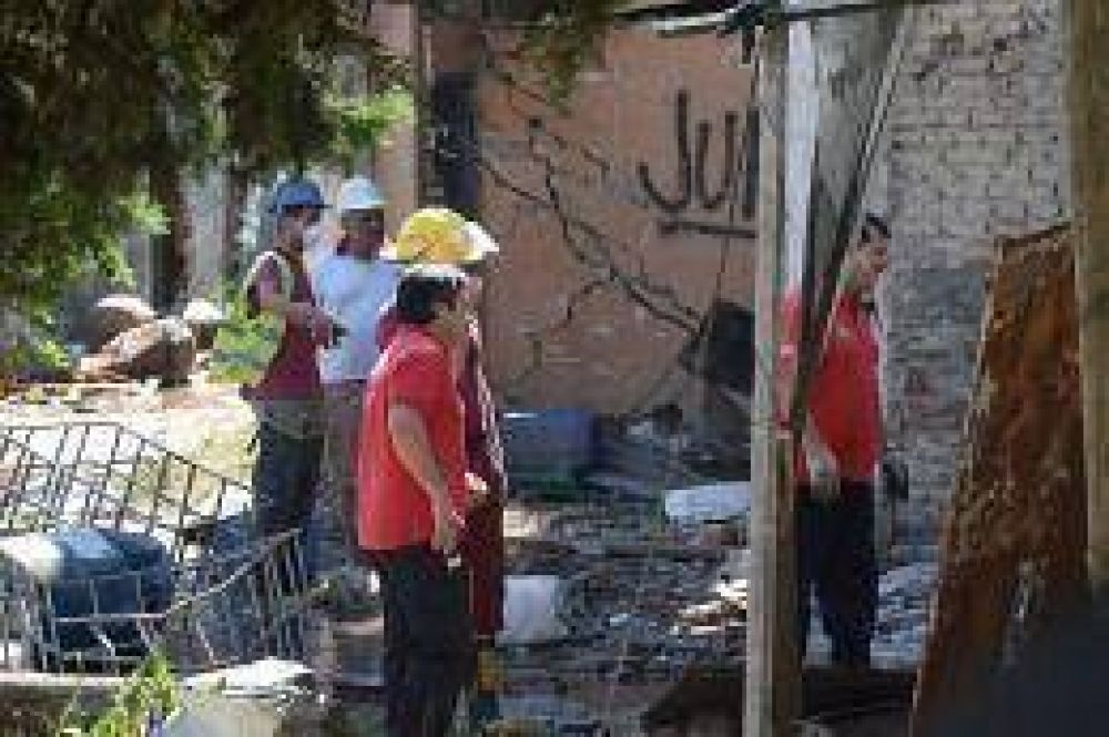 Quieren demoler las viviendas afectadas por la explosi�n de la planta qu�mica