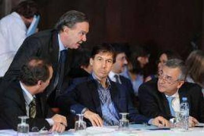 El oficialismo logr� emitir dictamen a la reforma del C�digo Procesal Penal