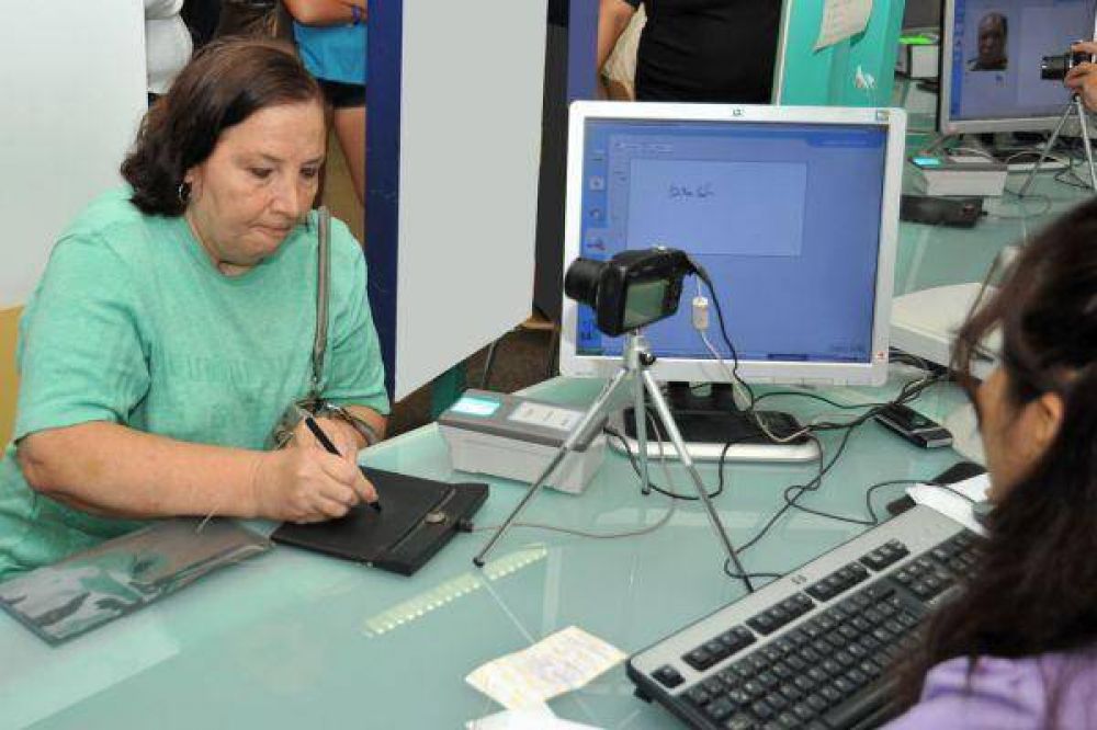 Inauguran un centro de documentaci�n en la Ferroautomotora