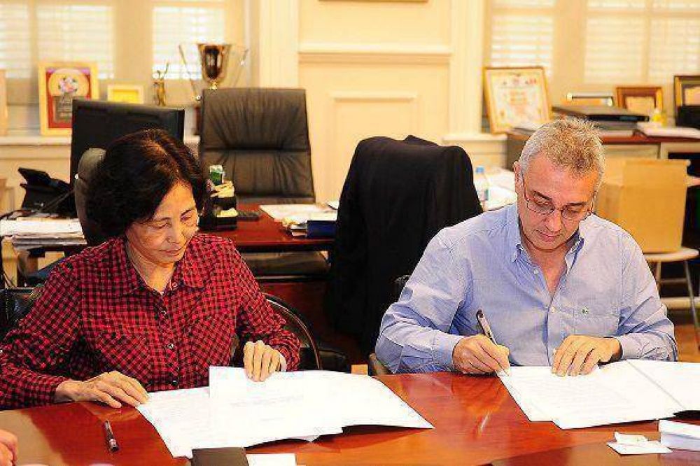 Tigre firm� acuerdo de cooperaci�n con representantes de China