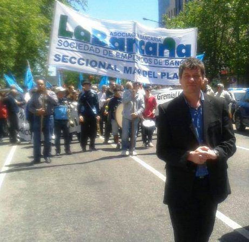 �El paro de los bancarios en Mar del Plata fue total�