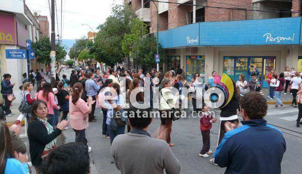 Los privados volvieron a protestar en las calles c�ntricas