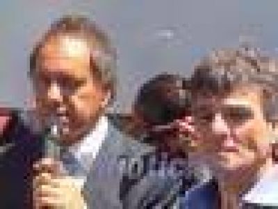 Zabaleta y Scioli colocaron la piedra fundamental del UPA en Villa Tesei