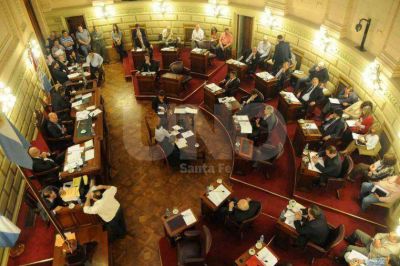 El gobierno provincial envi� a la Legislatura el proyecto del presupuesto 2015