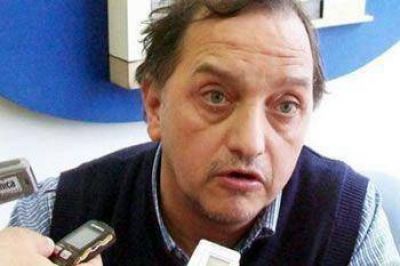 LINARES: �LOS COMODORENSES VIVIMOS EN UNA CIUDAD SIN AGUA�