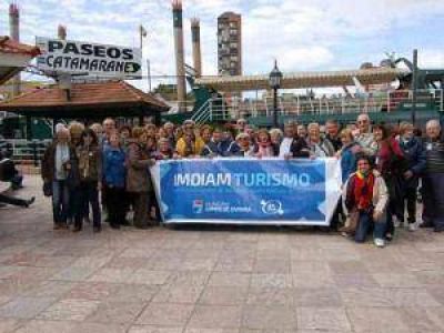 Miniturismo: 800 abuelos ya se sumaron a los paseos gratuitos