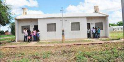 Entregan viviendas en G�emes tras da�os ocasionados por tornado