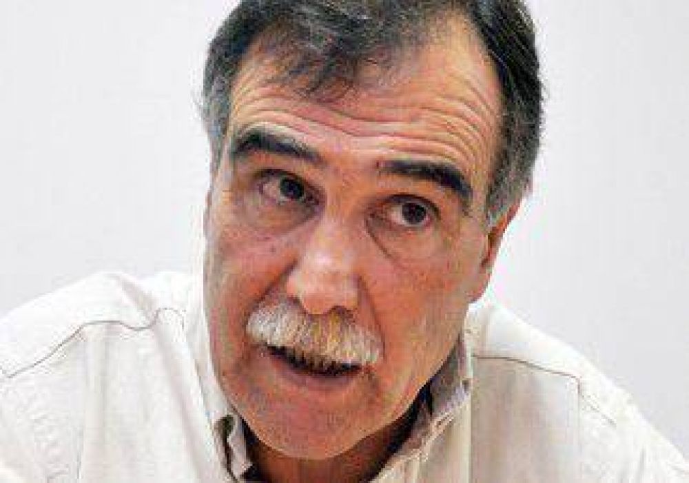Bertoldi se re�ne con Galuccio por obras para Centenario 