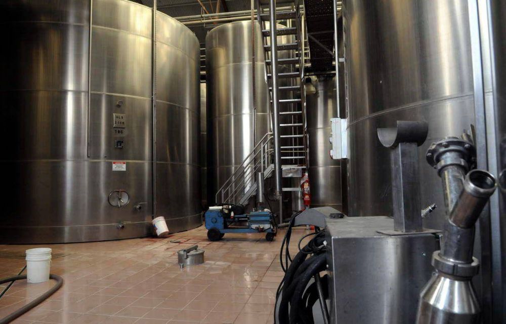 Por sobrestocks, eval�an la idea de retener el vino nuevo en 2015