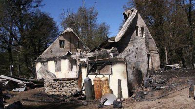 Grupo mapuche se adjudic� incendios en Bariloche y declar� 