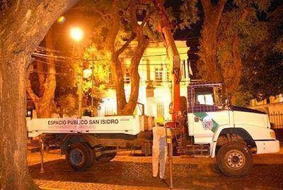 AMPLIO OPERATIVO NOCTURNO DE PODA EN SAN ISIDRO