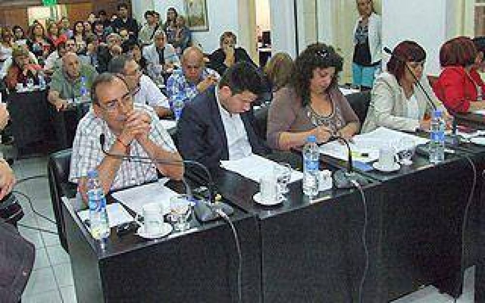 El Concejo ratific� el convenio por la polic�a comunal