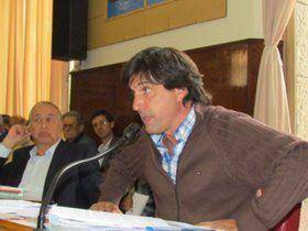 Piden que el Municipio se exprese sobre los dichos agraviantes del periodista G�mez Mu�oz
