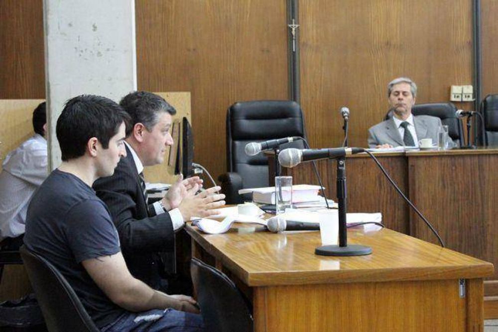 Pidieron 8 a�os de prisi�n para Azcurra