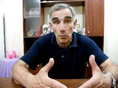 Jos� Narv�ez fue electo como secretario general de la UTA