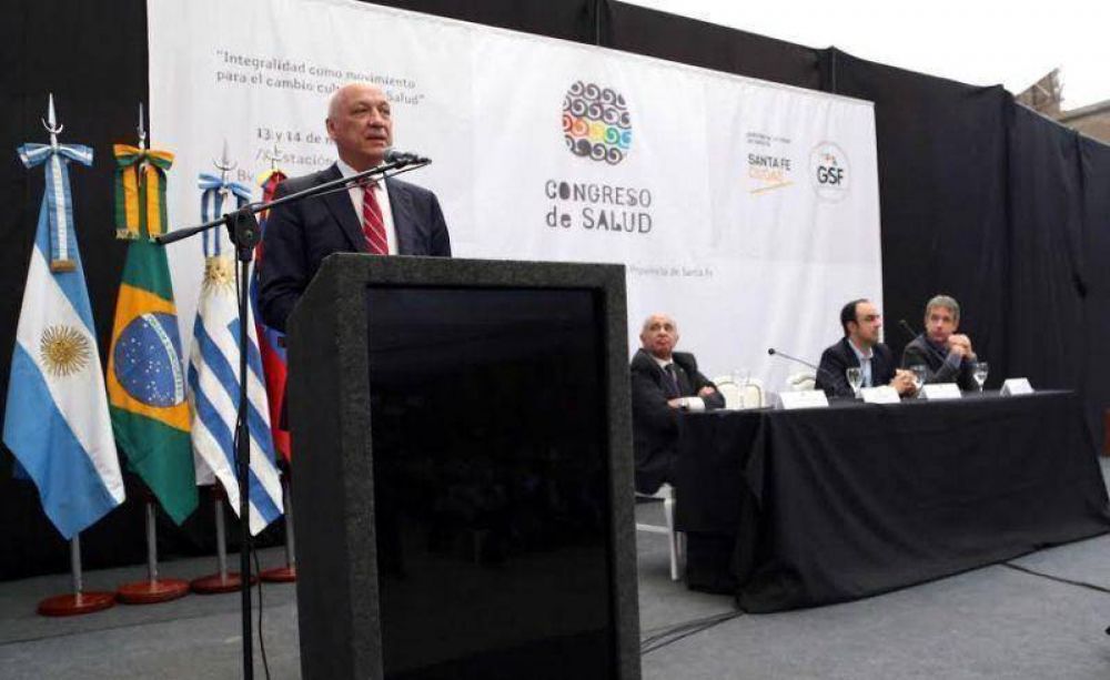 �Debemos comprender que la salud es un hecho social, una construcci�n colectiva y requiere de todos�