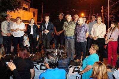 El Frente Renovador inaugur� local partidario en el Barrio La Paloma