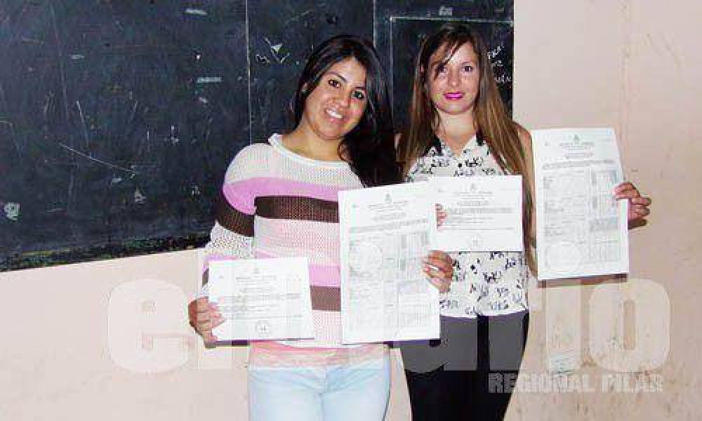 Volver a estudiar: diploma para los primeros egresados del Fines