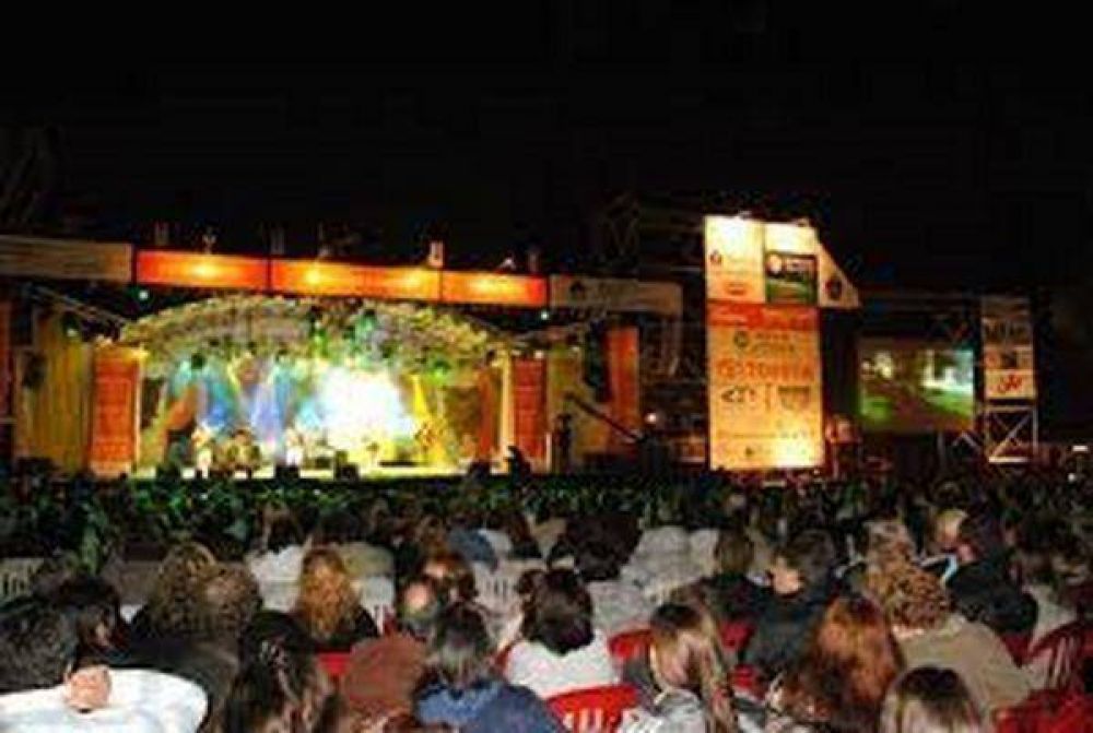 Ya est� confirmada la grilla para el �Festival Baradero 2015″