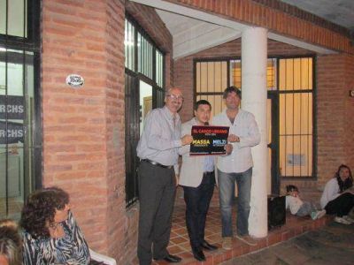 De la mano de Carlos Melzi, Gorchs inaugur� un local en City Bell