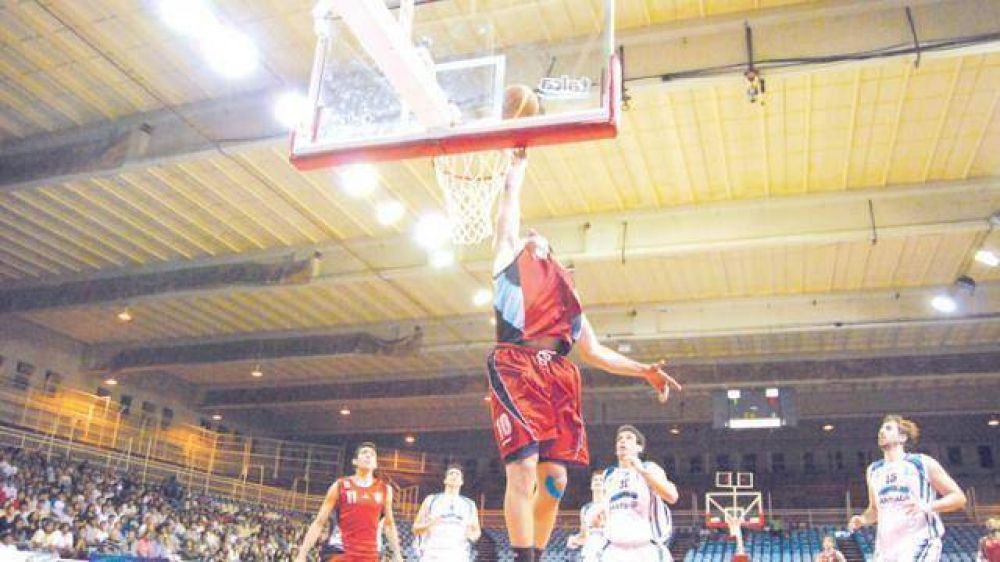 Salta Basket trepa sin pausa en el Federal