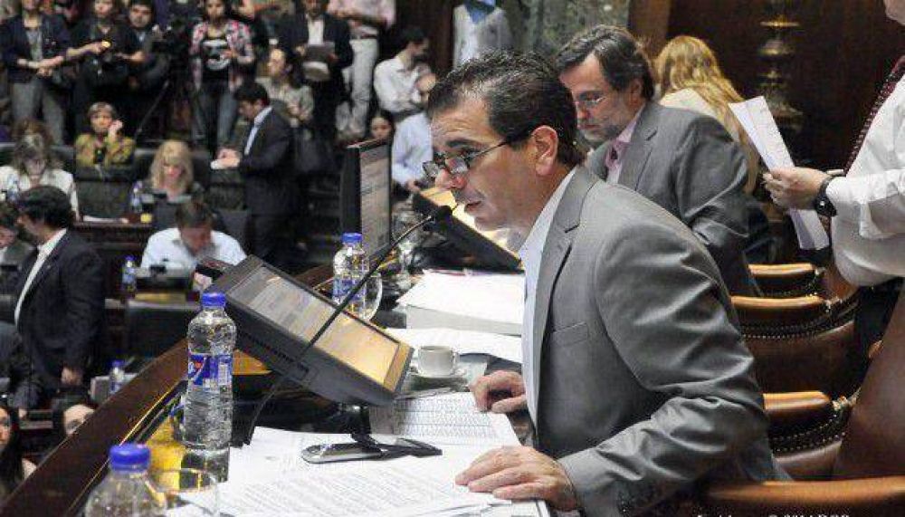Ritondo: �Con estas urnas nos gustar�a ir a centros de jubilados�