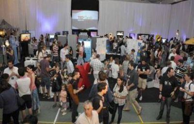 M�s de mil personas disfrutaron del TEDx que se llev� a cabo en el Centro Cultural Universitario