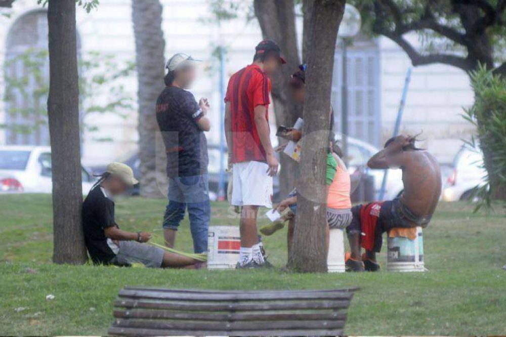 Cuidacoches: una actividad marginal que exige regulaci�n en la ciudad