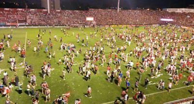 El festejo de los hinchas de Uni�n dur� toda la noche