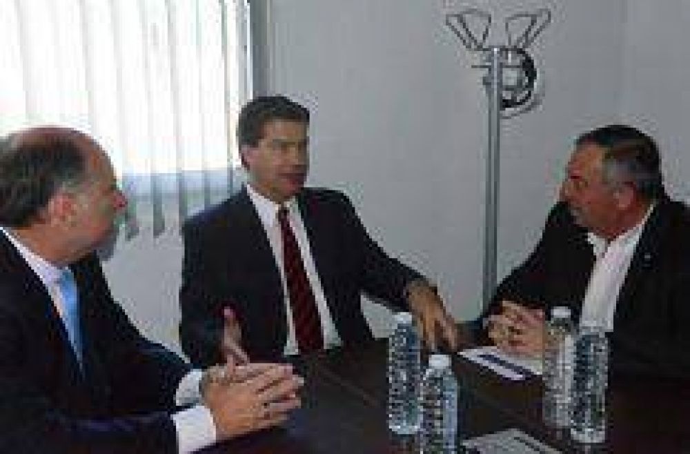 Jorge Capitanich: visita de gesti�n, protocolo y pol�tica