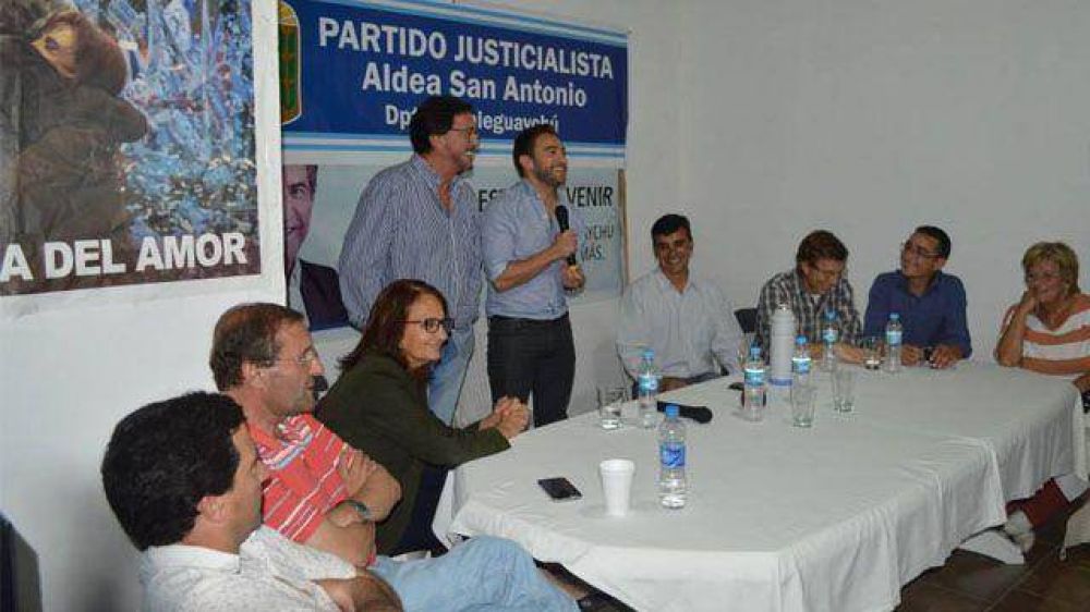 Gualeguaych�: Mauro Urribarri junt� j�venes y no tanto del PJ