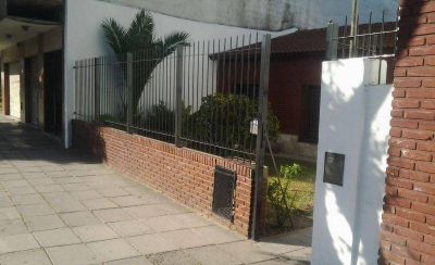 Delincuentes entran a una casa y roban ocho armas de fuego