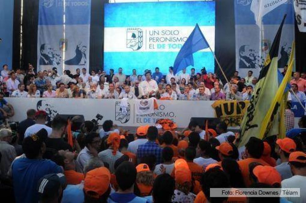 Scioli, Urribarri y Rossi homenajearon juntos a N�stor Kirchner