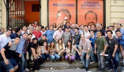 J�venes sciolistas llaman a 