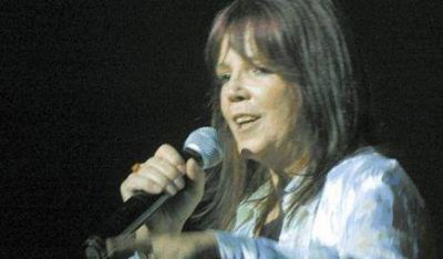 Marilina Ross vuelve a los escenarios