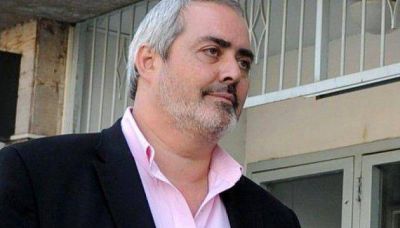 Bodart quiere privatizar la religi�n: �El que quiera un cura que pague�