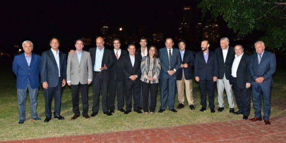 Presidenciables kirchneristas y gobernadores del PJ se renen en Mendoza