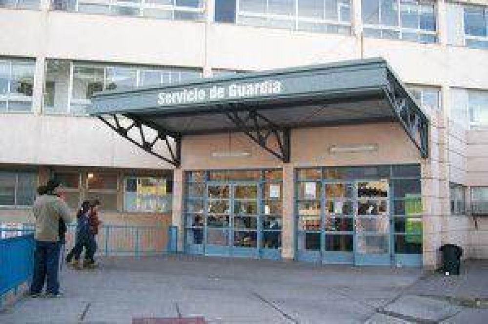 Un joven est� grave tras ser baleado en el cuello