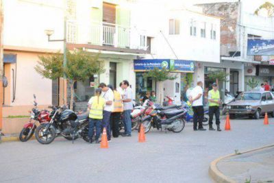 Control de tr�nsito, siete motos retenidas