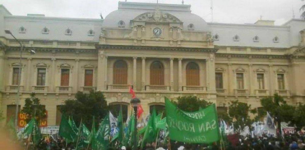 En Jujuy se realizaron 123 d�as de paro durante el 2014 por la falta de respuestas del Gobierno de Fellner