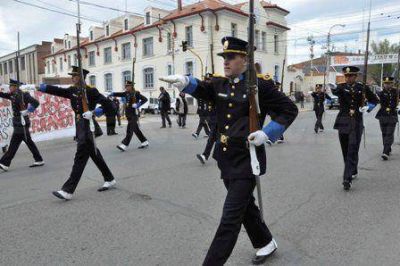 Homenaje al 130� aniversario de la creaci�n de la Fuerza Policial en Santa Cruz