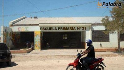 Curetti inaugura la ampliaci�n y remodelaci�n de la Escuela Primaria N� 21 