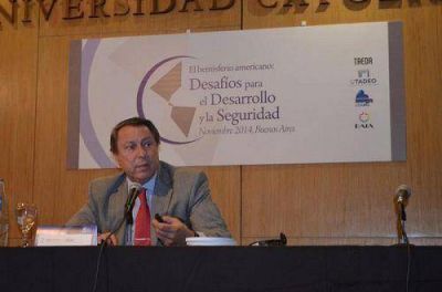 Casal plante� que los delitos de narcotr�fico, trata y lavado sean tambi�n tratados por justicias provinciales