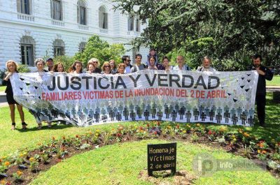 Dura respuesta de familiares de v�ctimas de la inundaci�n a los 